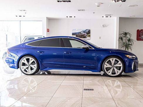 Used 2022 Audi RS 7 Sportback w/ RS 7 Executive Package AWD/4WD image 9