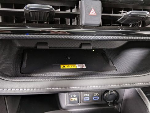 Used 2024 Toyota Highlander XSE image 24