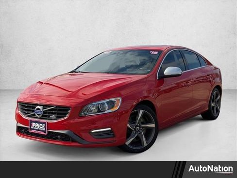 Used 2015 Volvo S60 T6 R-Design image 1