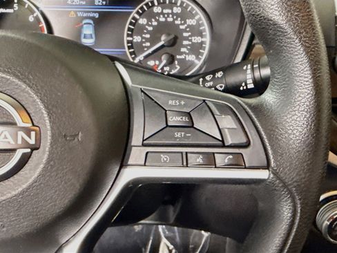 Used 2023 Nissan Altima 2.5 SV FWD image 15