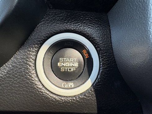 Used 2019 RAM 1500 Big Horn AWD/4WD image 16