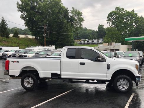 Used 2018 Ford F250 XL w/ Power Equipment Group AWD/4WD image 7