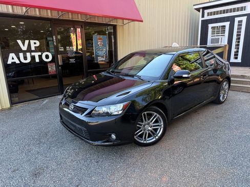 Used 2013 Scion tC FWD image 1