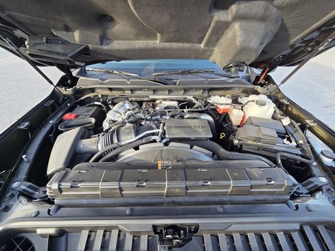 Used 2025 GMC Sierra 2500 Denali Ultimate image 32