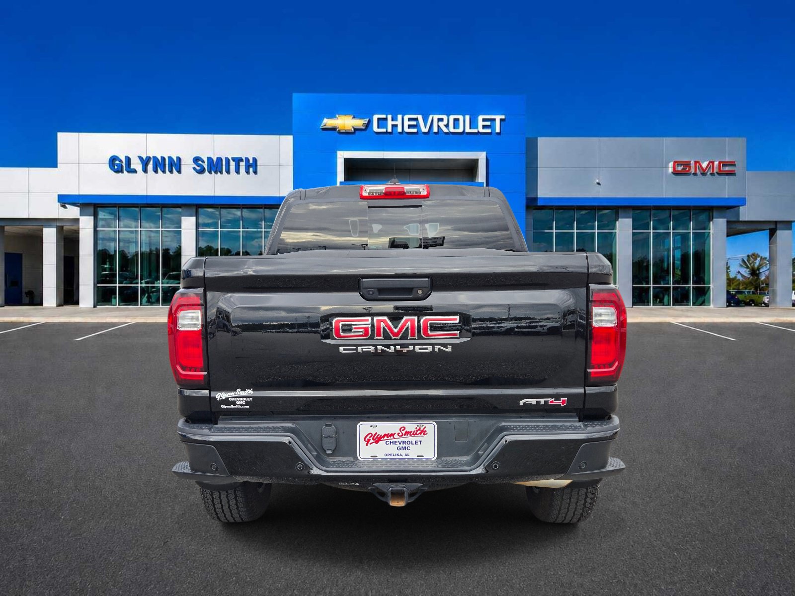 Used 2026 GMC Canyon AT4 AWD/4WD image 8