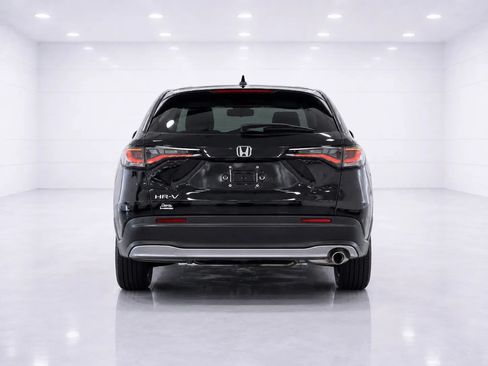 Used 2025 Honda HR-V Sport image 4
