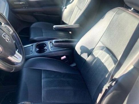 Used 2015 Dodge Grand Caravan R/T image 8