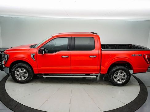 Certified 2022 Ford F150 XLT w/ Equipment Group 302A High image 8