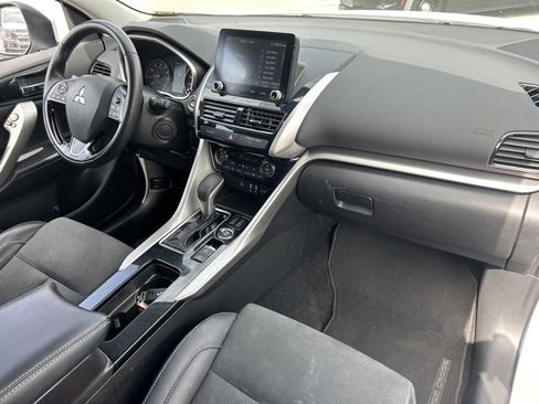 Used 2024 Mitsubishi Eclipse Cross SE image 34