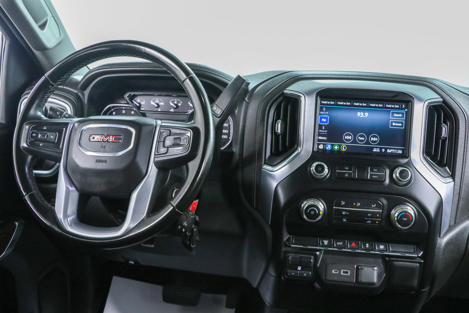 Used 2023 GMC Sierra 2500 SLE AWD/4WD image 18