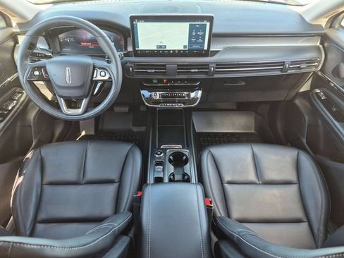 Certified 2024 Lincoln Corsair AWD image 28