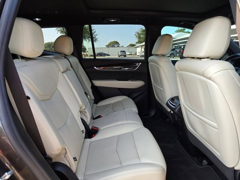 Used 2020 Cadillac XT6 Sport AWD/4WD image 25