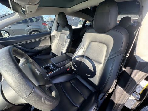 Used 2019 Tesla Model 3 Long Range image 13