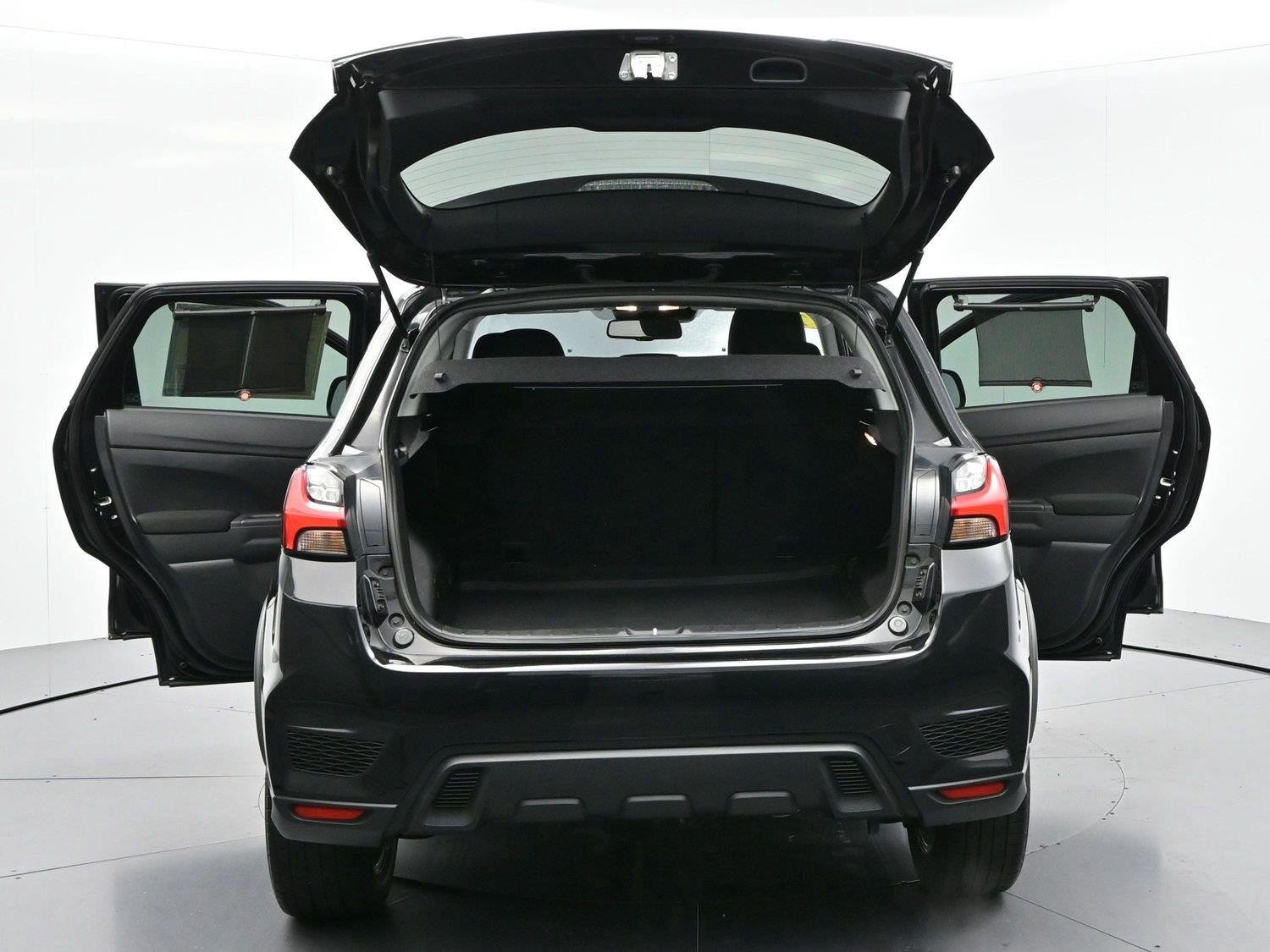 Used 2023 Mitsubishi Outlander Sport ES AWD/4WD image 36