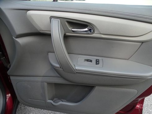Used 2017 Chevrolet Traverse AWD LT w/ True North Edition image 46