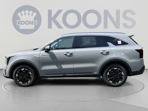 New 2026 Kia Sorento S w/ S Panoramic Sunroof Package FWD image 2