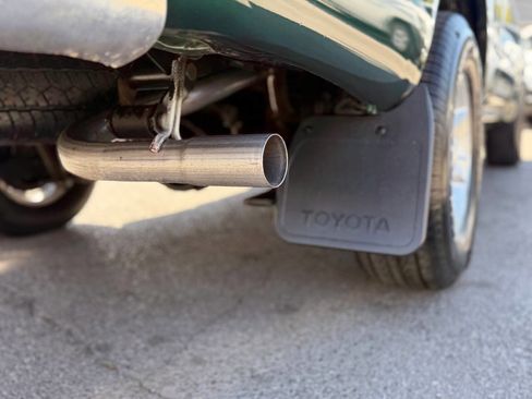 Used 2000 Toyota Tacoma 2WD Regular Cab image 67