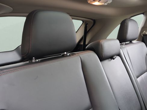 Used 2014 Ford Edge SEL w/ Equipment Group 205A AWD/4WD image 16