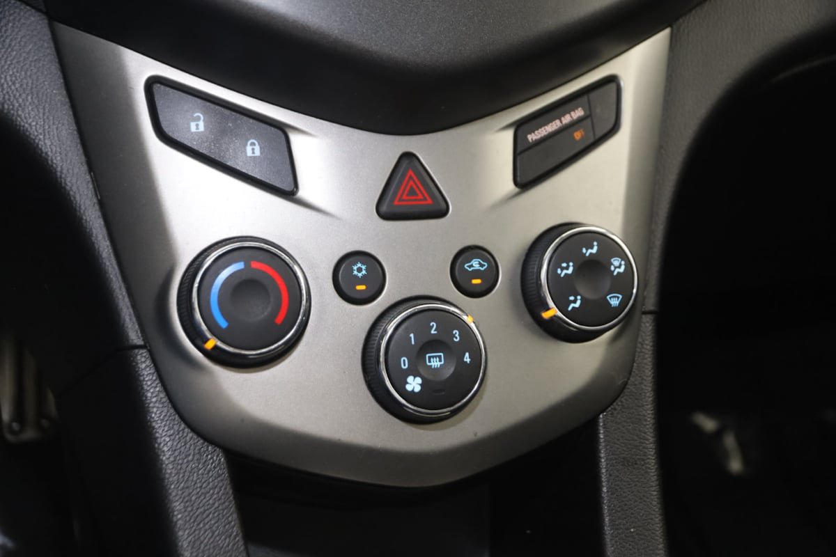 Used 2016 Chevrolet Sonic LT FWD image 22