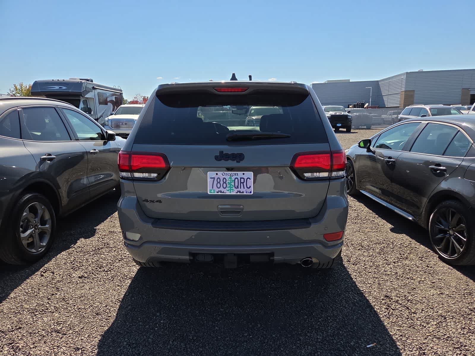 Used 2021 Jeep Grand Cherokee Laredo X AWD/4WD image 4