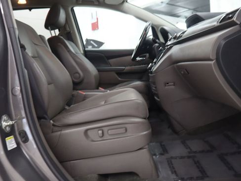 Used 2016 Honda Odyssey Touring image 19