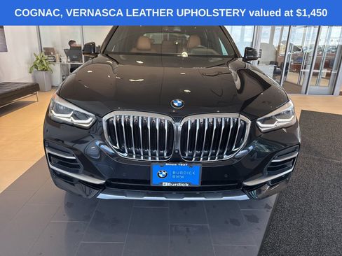 Used 2022 BMW X5 xDrive40i w/ Premium Package AWD/4WD image 2