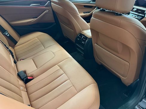 Used 2023 BMW 530i w/ Convenience Package RWD image 33