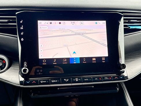 Used 2023 Jeep Wagoneer L Series II image 14