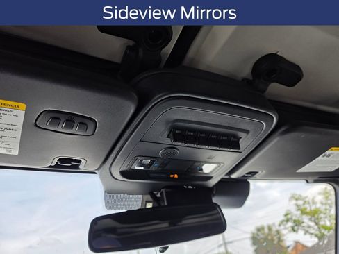 Used 2025 Ford Bronco Badlands image 26