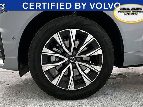 Certified 2025 Volvo XC60 B5 Plus image 12