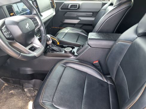 Used 2022 Ford Bronco Badlands image 28