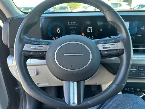 Used 2025 Hyundai Kona SEL image 28