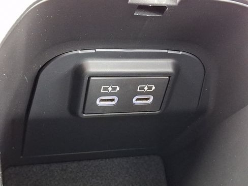 Used 2024 Toyota RAV4 XLE w/ Convenience Package AWD/4WD image 29