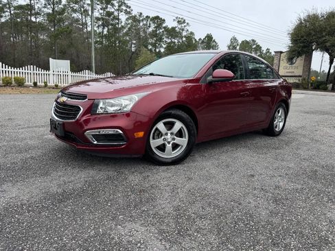 Used 2015 Chevrolet Cruze LT w/ Technology Package image 29