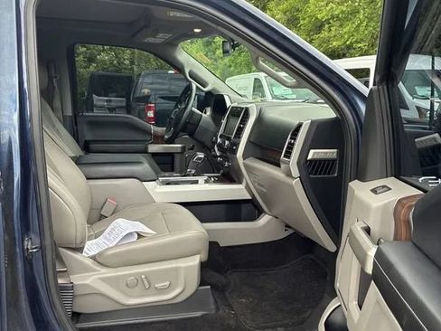 Used 2017 Ford F150 Lariat w/ Equipment Group 501A Mid AWD/4WD image 21