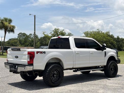 Used 2018 Ford F250 Lariat w/ Lariat Ultimate Package AWD/4WD image 6