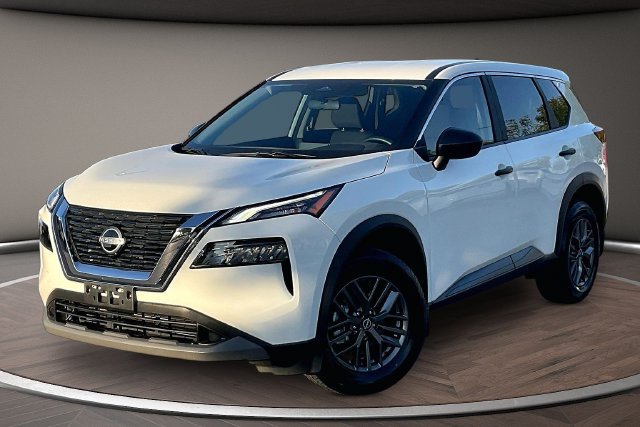 Certified 2023 Nissan Rogue S FWD image 1