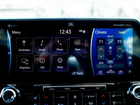 Used 2022 Toyota Highlander Platinum image 23