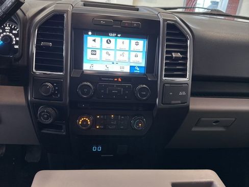 Used 2016 Ford F150 XLT w/ Equipment Group 302A Luxury image 15