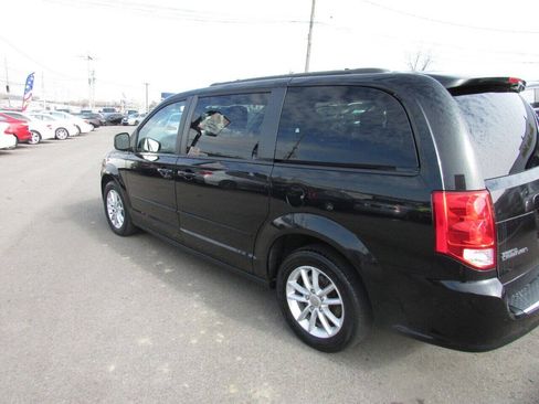 Used 2015 Dodge Grand Caravan SXT FWD image 41