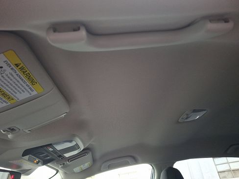 Certified 2021 Subaru Crosstrek 2.0i Premium w/ Popular Package #3 image 14