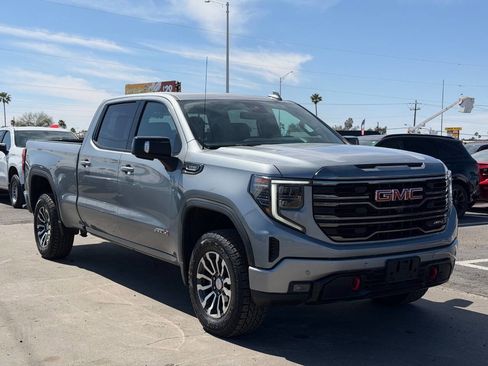 Used 2023 GMC Sierra 1500 AT4 image 6
