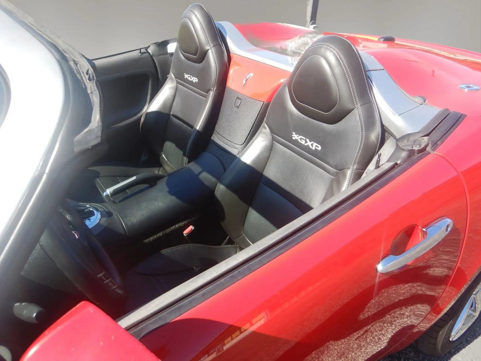Used 2009 Pontiac Solstice GXP w/ Premium Package RWD image 33