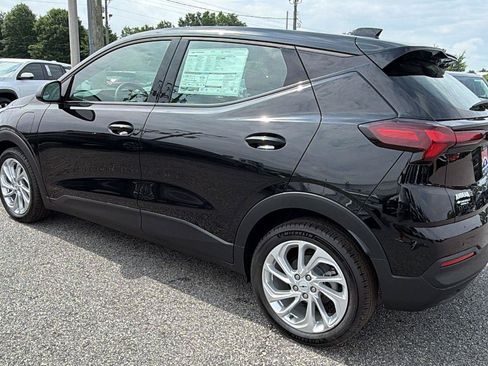 New 2027 Chevrolet Bolt LT w/ Comfort Package FWD image 7