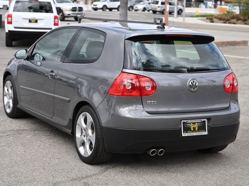 Used 2009 Volkswagen GTI 2-Door image 4