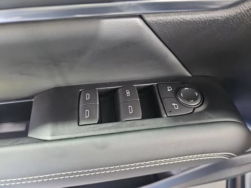 Used 2025 GMC Terrain Elevation w/ Elevation Premium Package AWD/4WD image 32
