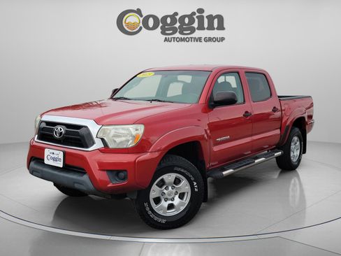 Used 2015 Toyota Tacoma PreRunner image 1