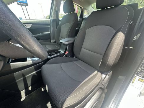 Used 2024 Kia Forte LXS FWD image 19