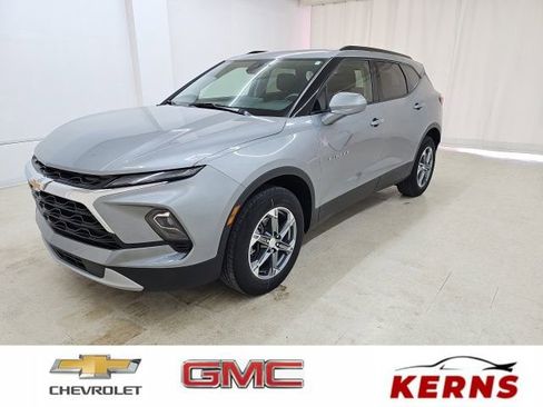 Used 2023 Chevrolet Blazer LT w/ Convenience Package FWD image 1