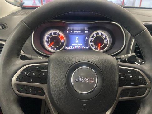 Certified 2022 Jeep Cherokee Latitude Lux w/ Sun & Sound Group image 25